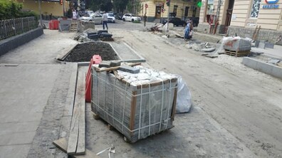 Фото: На вул. Пекарській тривають ремонтні роботи