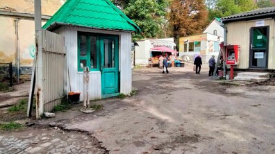 Фото: На вулиці Старій демонтували самовільно встановлені брами, що перешкоджали руху