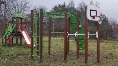 Майданчик для дітей у Малехові