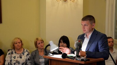 Фото: Монумент Слави на вул. Стрийській обстежать щодо технічного стану