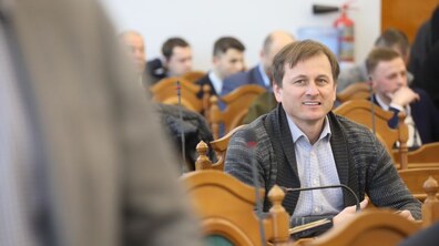 Фото: У структурі міськради таки створять посади омбудсменів