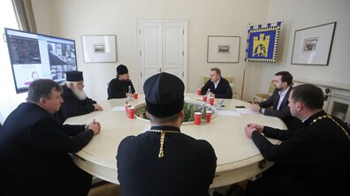 Фото: Мер Львова обговорив з духовенством як відбуватиметься святкування Великодня в умовах карантину