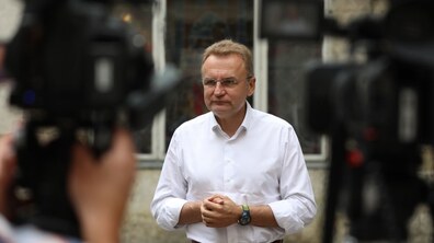 Фото: «Цільового призначення землі ніхто змінювати не буде – там має бути лише виробництво», - А. Садовий про територію ЛАЗу