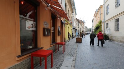 Фото: За сьогодні на «Гарячу лінію міста» надійшло 500 звернень від підприємців і здійснено 50 виїздів на місця