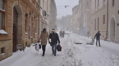 Фото: Синоптики застерігають: 9−11 січня на дорогах збережеться ожеледиця