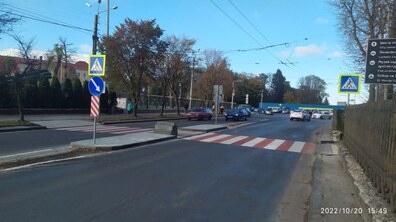 Фото: На вулиці Стрийській змінили схему організації дорожнього руху та перенесли пішохідний перехід
