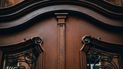 Фото: У центральній частині міста відновили 100-літню браму