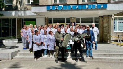 Фото: Медики 5-ї поліклініки Львова купили захисникам дві РЕБ-системи