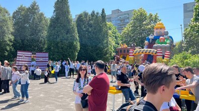 Фото: Family Fest: ліцей «Львівський» зібрав 517 тис. грн на авто для військових