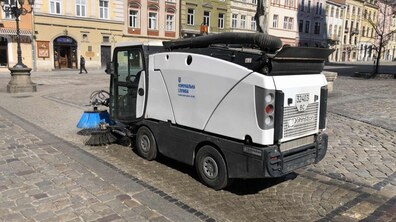 Фото: Сьогодні на вулицях Львова працюватимуть порохотяги, а з п’ятниці повторно митимуть вулиці