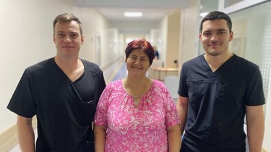 Фото: Львівські медики прооперували 60-річну жінку, яка майже два роки не могла зігнути коліно