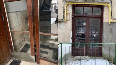 Фото: Реставратори відновили ще двоє історичних дверей на вул. Стрийській