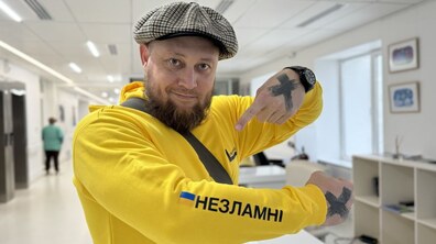 Фото: Мрії допомогли здолати депресію: у центрі UNBROKEN відновлюється захисник, який втратив на війні ногу та переніс понад 20 операцій