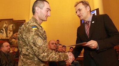Фото: «Люди, які займаються спортом, витрачають енергію, над собою працюють і має бути певна компенсація», - мер Львова під час нагородження спортсменів 