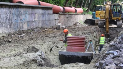 Фото: Ремонтувати дорогу на вул. Просвіти закінчать до кінця року