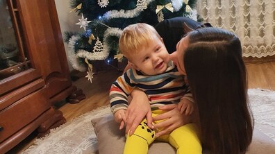 Фото: Півторарічний Арсенко потребує термінової допомоги, аби повноцінно жити