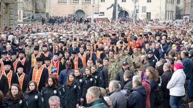 Фото: Дві парафії римо-католицької церкви проведуть у неділю процесійні ходи: за маршрутами процесій можливе ситуативне призупинення руху