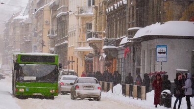 Фото: Станом на 07.30 год в місті працює 595 одиниць громадського транспорту