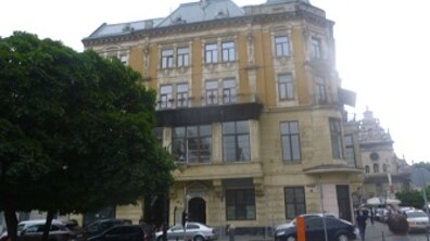 Фото: Аукціон нежитлового приміщення на площі Галицькій, 7