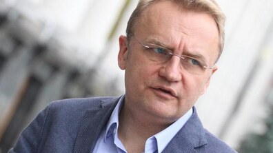 Фото: «Вистоїть Львів – вистоїть Україна», - А. Садовий під час брифінгу в Києві