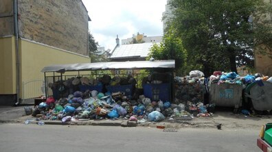 Фото: У місті на кінець дня переповненими є 127 майданчиків у 4 районах