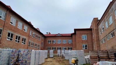Фото: «Маємо амбітні плани – відкрити хоча б частину класів до нового календарного року», - Л. Зубач про будівництво школи в Брюховичах