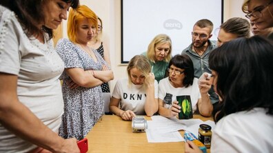 Фото: 200 переселенцям допомогли безкоштовно отримати новий фах та працевлаштуватися