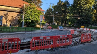 Фото: Львівелектротранс завершує роботи із заміни аварійної ділянки колії на вул. Винниченка: завтра тут відновлять рух транспорту