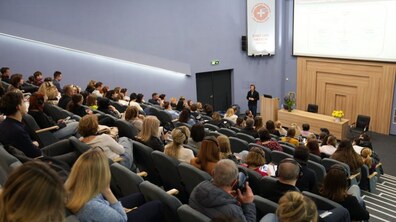 Фото: Міжнародні експерти психіатрії та психології ділилися досвідом у центрі UNBROKEN