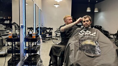 Фото: Безкоштовні стрижки: для ветеранів у центрі UNBROKEN запрацював барбершоп