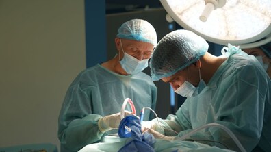 Фото: Польські та львівські отоларингологи за один день зробили у Львові 9 слухових операцій захисникам