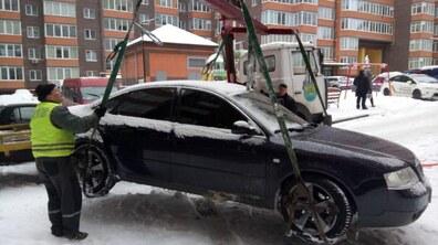 Фото: Сьогодні було евакуйовано 3 автомобілі на арештмайданчик