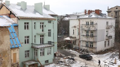 Фото: 80% будинків, які постраждали після ворожого обстрілу Львова 4 вересня, вже відновлено