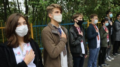Фото: Мер міста запропонував канікули у школах розпочинати з 19 жовтня замість 15 жовтня