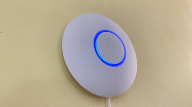 Фото: В укриттях шкіл Львова облаштовують Wi-Fi