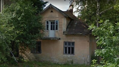 Фото: Суд повернув будівлю та ділянку на вул. Лазаренка, 25 у комунальну власність