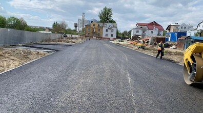 Фото: Ремонт вул. Шевченка: на ділянці вулиць Залізнична — Левандівська влаштували перший шар асфальту