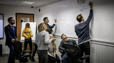 Фото: Американський дім у Львові запрошує молодь на безкоштовну лідерську програму