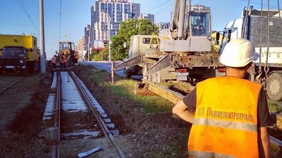 Фото: На вул. Княгині Ольги відремонтували аварійну ділянку трамвайної колії