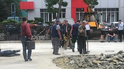 Фото: У Львові триває демонтаж самобуду біля ODEONу