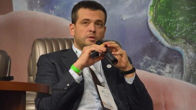 Фото: «Ми затвердили загальні технічні рішення і розробляємо технічне завдання, яке буде основою тендерної документації для проведення тендеру по будівництву заводу в кінці цього року», - В.Ноздря
