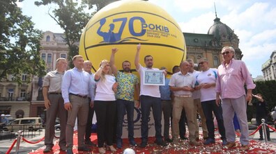 Фото: Легендарний ватерпольний клуб «Динамо» Львів" відсвяткував 70-річчя національним рекордом