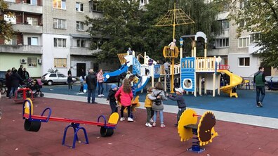 Фото: В Шевченківському районі облаштували новий громадський простір — на вул. Сосюри