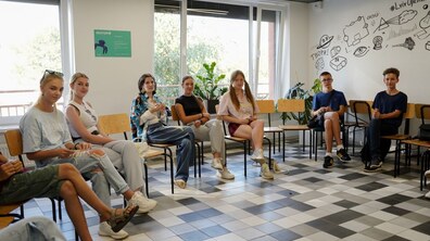 Фото: Молодь запрошують на йогу, лекції про очищення водойм і волонтерство та інші безкоштовні події