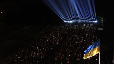 Фото: У Львові над могилами українських Героїв у небо запустять промені пам'яті