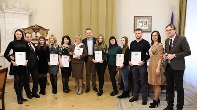 Фото: Мер Львова нагородив переможців конкурсу «Найкраща новорічна вітрина»