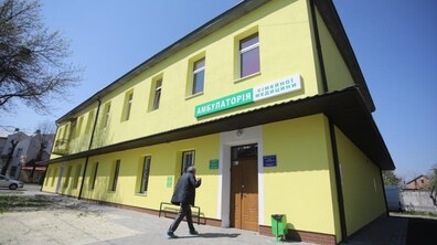 Фото: Мер Львова оглянув проведення ремонтних робіт у приміщеннях, де буде створено ще один осередок роботи з людьми з особливими потребами