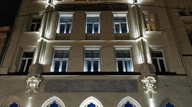 Фото: Сьогодні вперше засвітять фасад театру Леся Курбаса