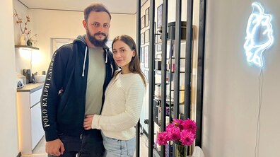Юлія та Василь Дідики в косметологічному кабінеті