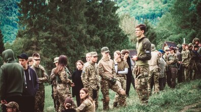 Фото: 600 львівських учнів пройшли військові вишколи у Карпатах